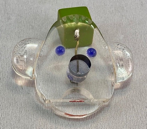 BP33 lucite face pin